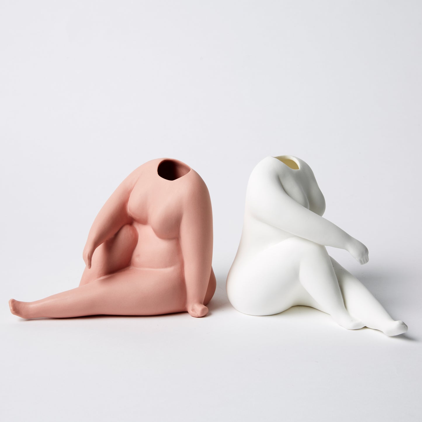 Recline Vase - White