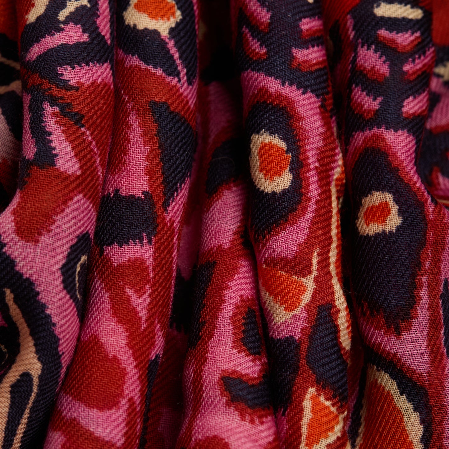 Inoui Editions - Papillon square 100% wool scarf in Red
