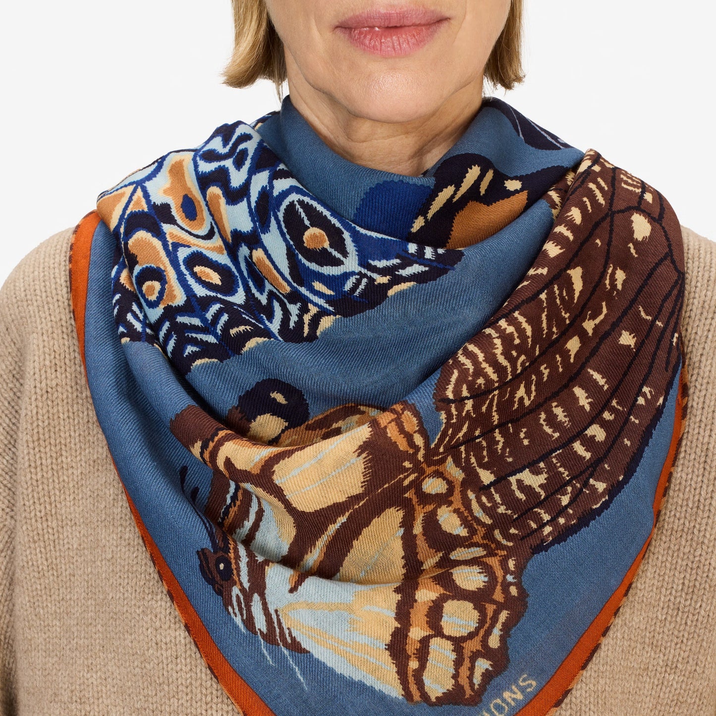 Inoui Editions - Papillon Duck Blue square 100% wool scarf