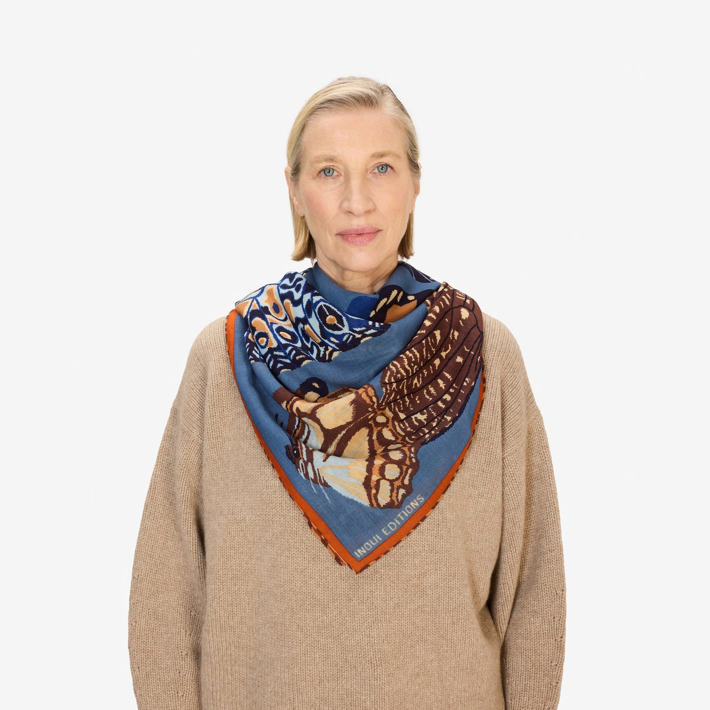 Inoui Editions - Papillon Duck Blue square 100% wool scarf