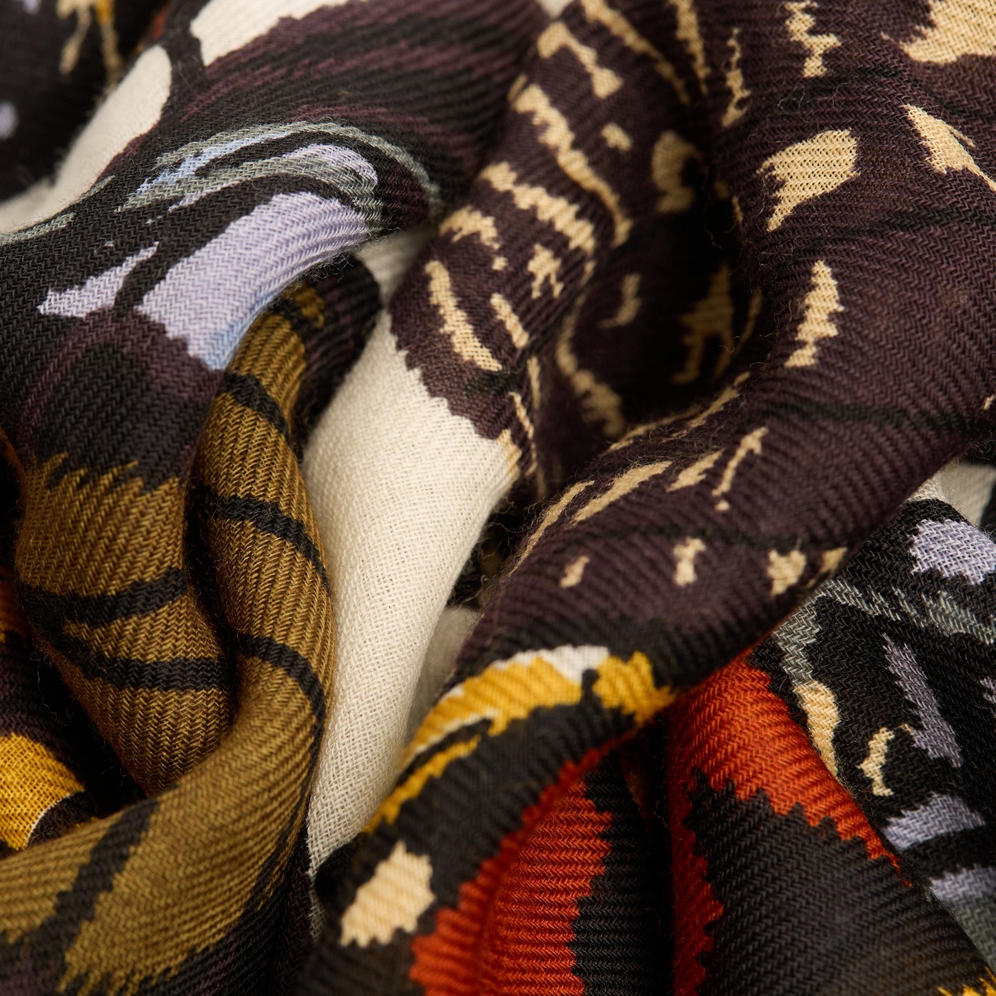 Inoui Editions - Papillon White 100% wool scarf