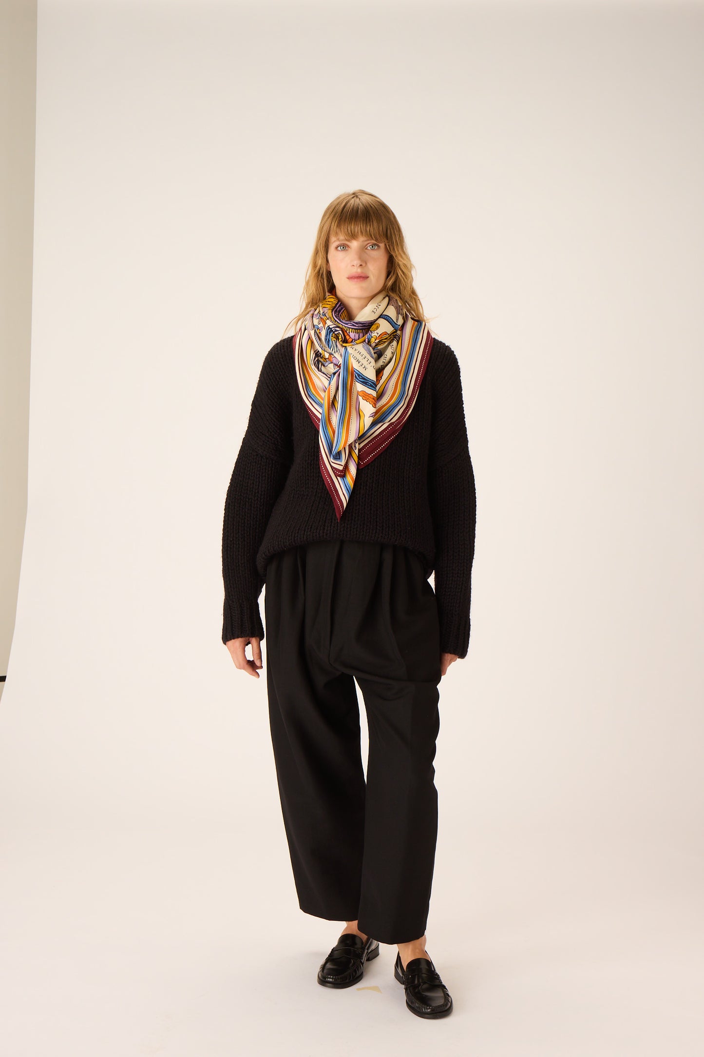 Inoui Editions - Chance Inoui square scarf in Autumn