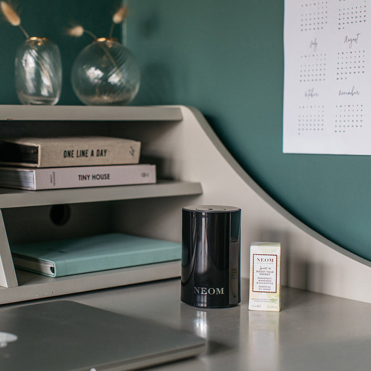 Wellbeing Pod Mini Essential Oil Diffuser - Black