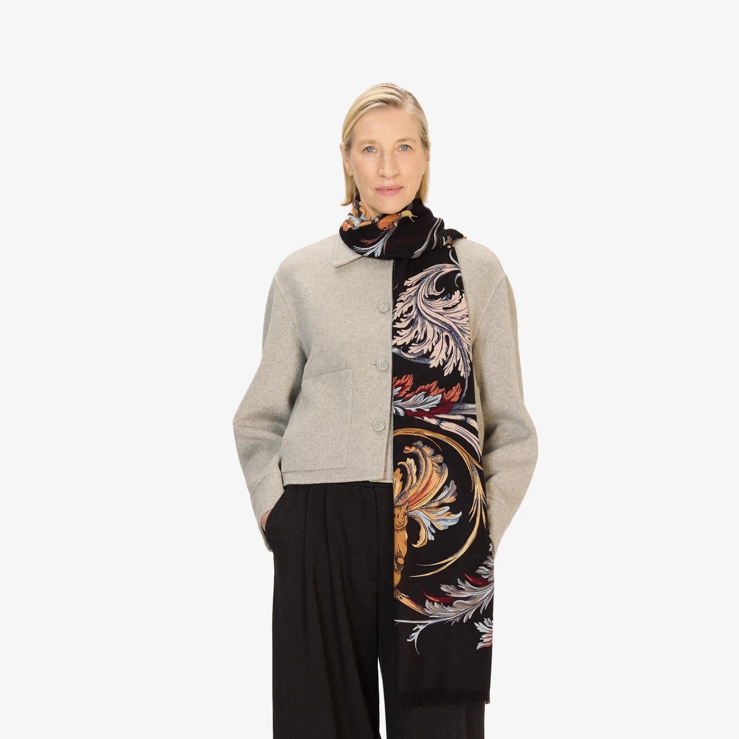 Inoui Editions - Rococo in Navy 100% wool Scarf