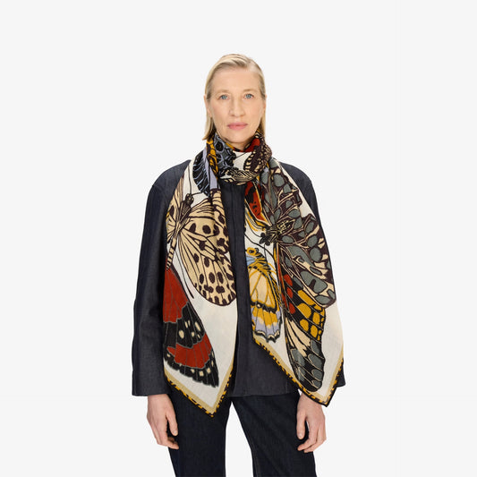 Inoui Editions - Papillon White 100% wool scarf